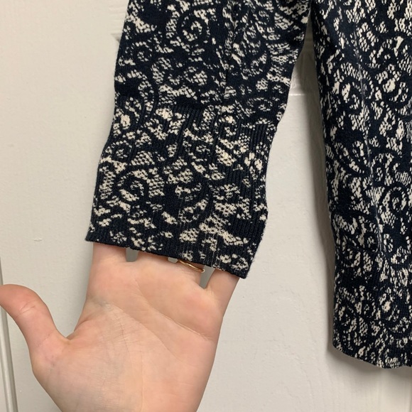 Black and White Lace Pattern 3/4 Sleeve Cardigan - Picture 4 of 9